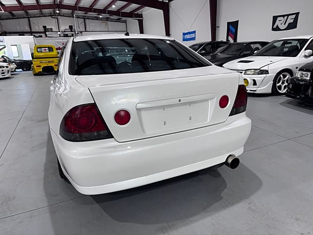 1999 Toyota Altezza JDM car for sale — photo 5 of 25