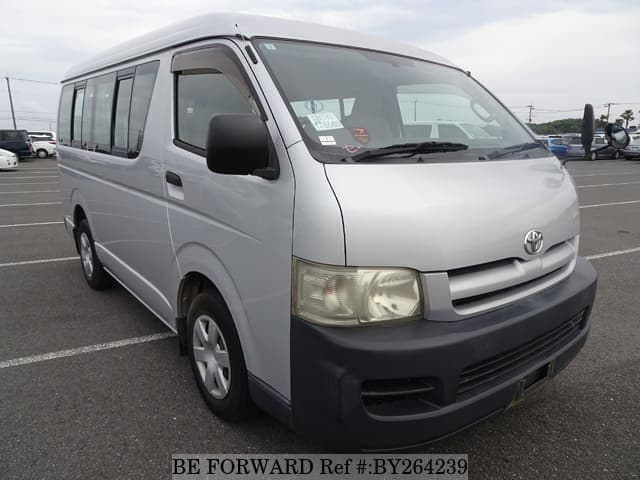 2005 Toyota HiAce JDM car for sale — photo 7 of 25