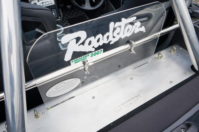 1991 Mazda Roadster (Eunos Roadster / MX-5) JDM car for sale — photo 10 of 24