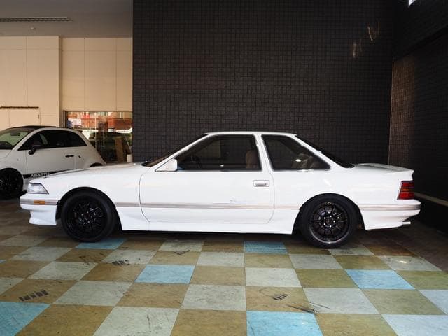 1989 Toyota Soarer JDM car for sale — photo 11 of 21