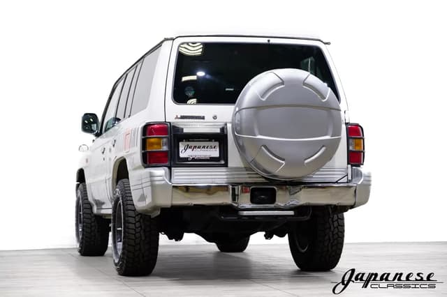 1997 Mitsubishi Pajero JDM car for sale — photo 6 of 25