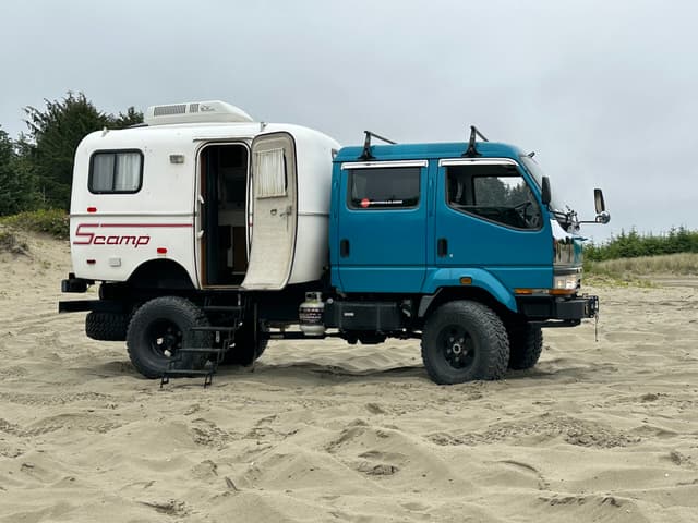 1995 Mitsubishi Canter JDM car for sale — photo 19 of 26