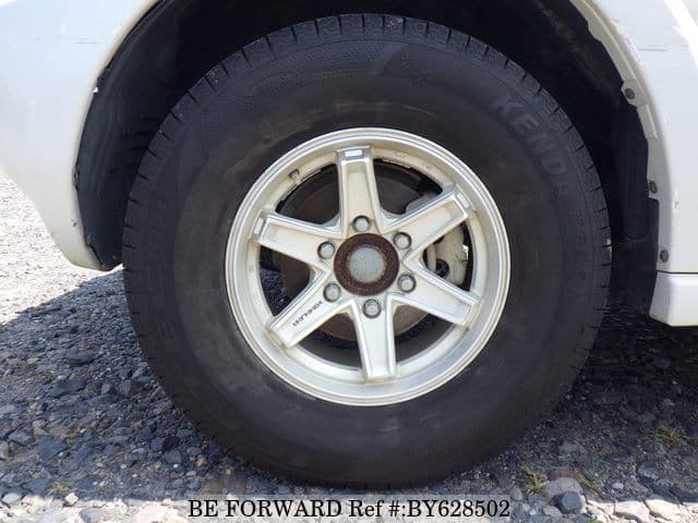2005 Mitsubishi Pajero JDM car for sale — photo 9 of 25