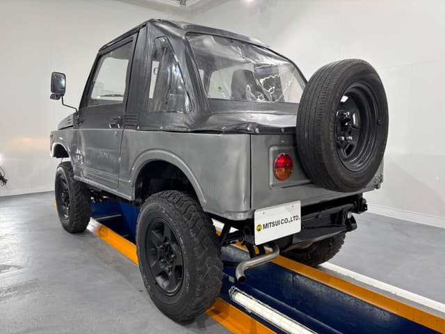 1993 Suzuki Jimny JDM car for sale — photo 4 of 25