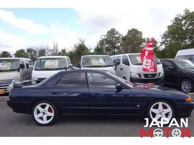 1991 Nissan Skyline JDM car for sale — photo 2 of 10