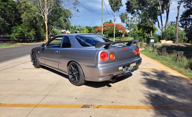 1998 Nissan Skyline JDM car for sale — photo 5 of 11