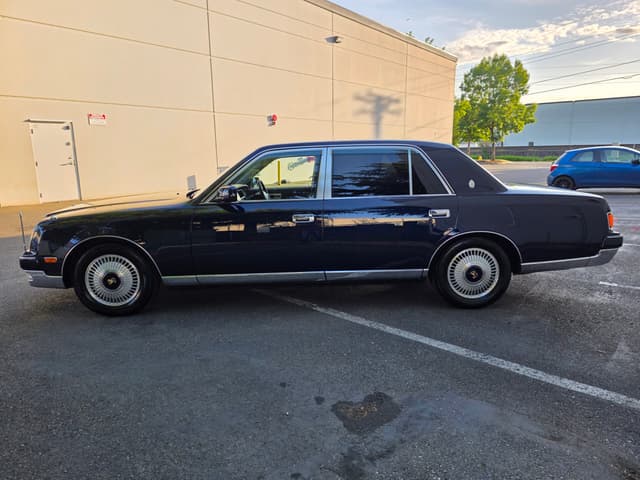 1998 Toyota Century JDM car for sale — photo 4 of 18