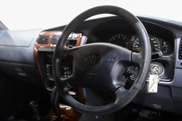 1997 Toyota Hilux JDM car for sale — photo 13 of 25