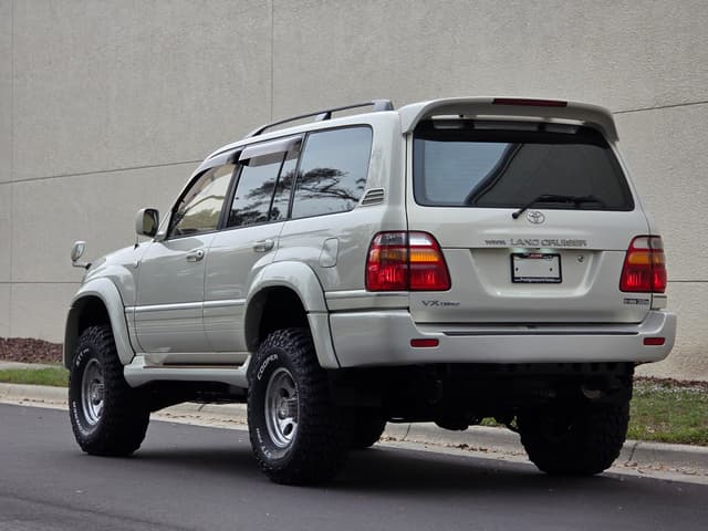2000 Toyota Land Cruiser JDM car for sale — photo 3 of 25