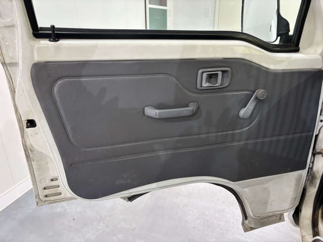 2001 Daihatsu Hijet JDM car for sale — photo 24 of 25