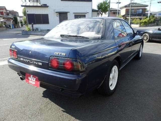 1993 Nissan Skyline JDM car for sale — photo 5 of 20