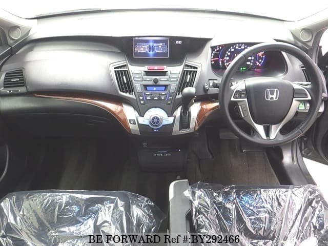 2010 Honda Odyssey JDM car for sale — photo 3 of 8