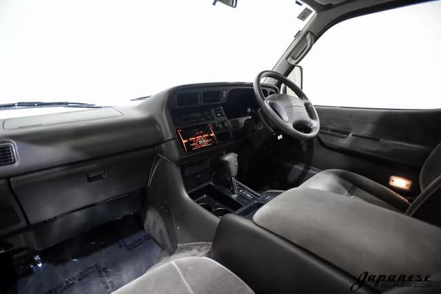1997 Toyota HiAce JDM car for sale — photo 9 of 25
