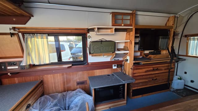 2007 Toyota HiAce JDM car for sale — photo 18 of 21