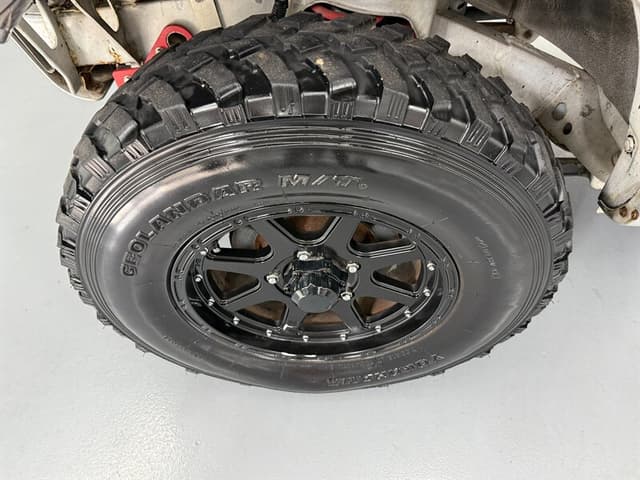 1999 Suzuki Jimny JDM car for sale — photo 16 of 25