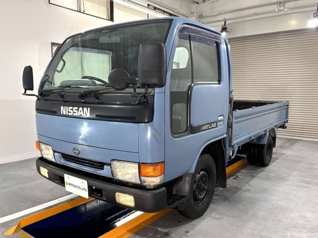 1996 Nissan Atlas JDM car for sale — photo 2 of 24