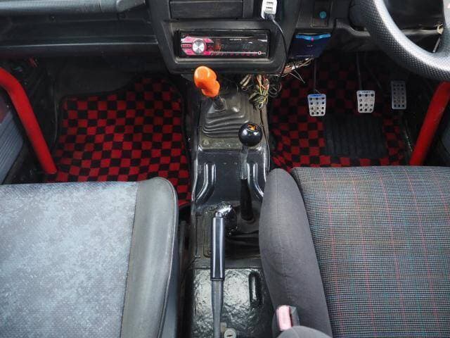 1996 Suzuki Jimny JDM car for sale — photo 10 of 20