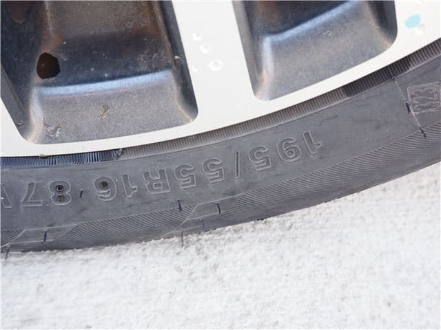 1998 Nissan Skyline JDM car for sale — photo 14 of 16
