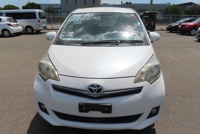 2011 Toyota JDM car for sale — photo 8 of 25