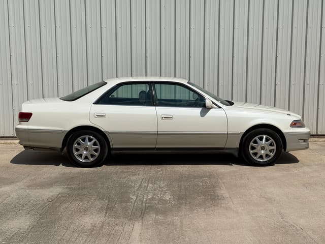 1998 Toyota Mark II JDM car for sale — photo 2 of 21