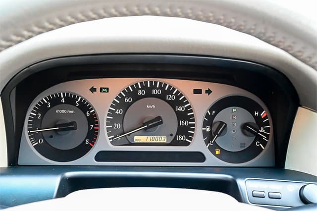 1999 Toyota Crown JDM car for sale — photo 19 of 22