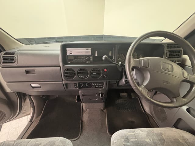 1999 Honda Stepwagon JDM car for sale — photo 21 of 25