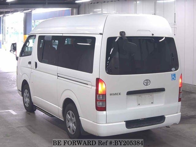 2005 Toyota HiAce JDM car for sale — photo 4 of 6