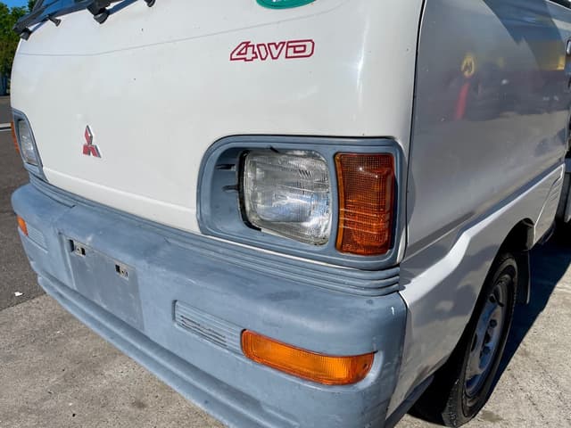 1995 Mitsubishi Minicab JDM car for sale — photo 10 of 25