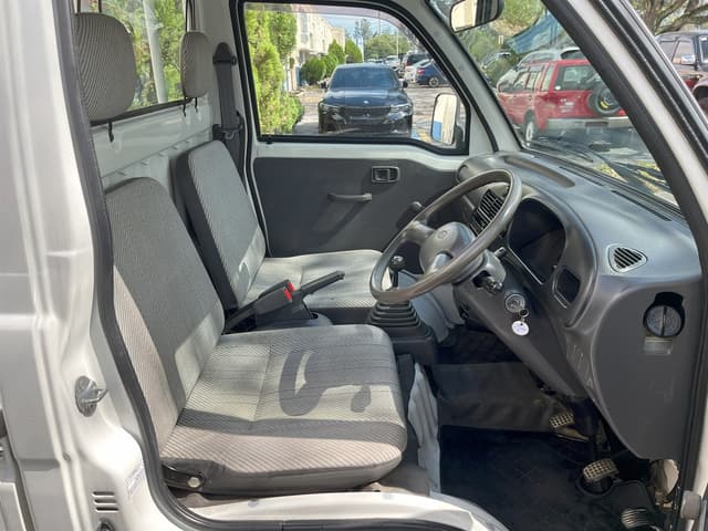 1996 Daihatsu Hijet JDM car for sale — photo 12 of 17