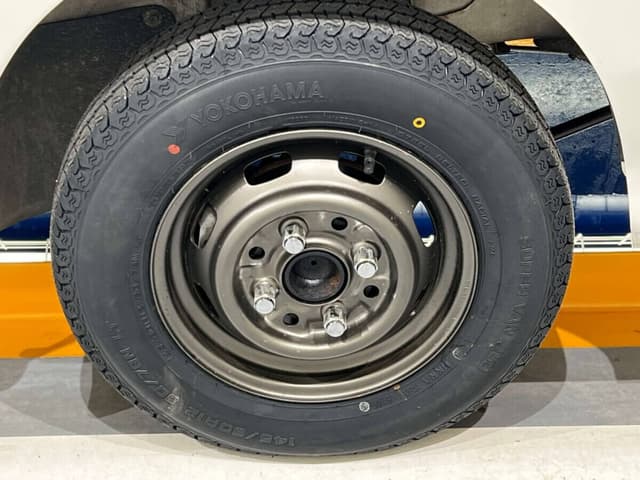 1998 Daihatsu Hijet JDM car for sale — photo 14 of 24