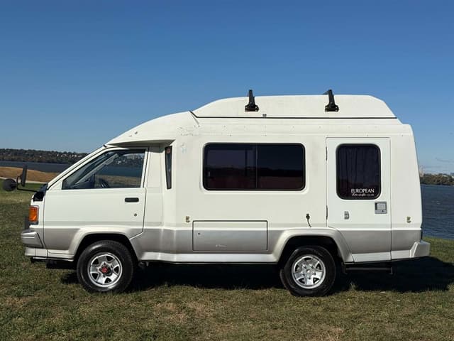 1992 Toyota Townace JDM car for sale — photo 5 of 10