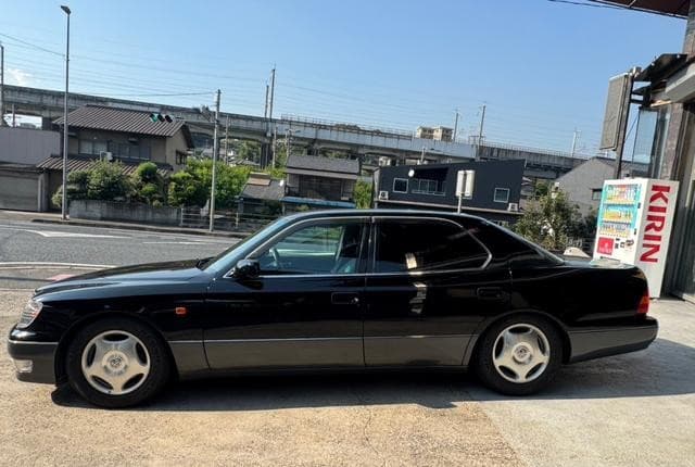 1999 Toyota Celsior JDM car for sale — photo 5 of 25