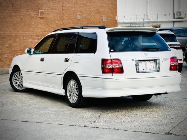 2003 Toyota Crown JDM car for sale — photo 7 of 25