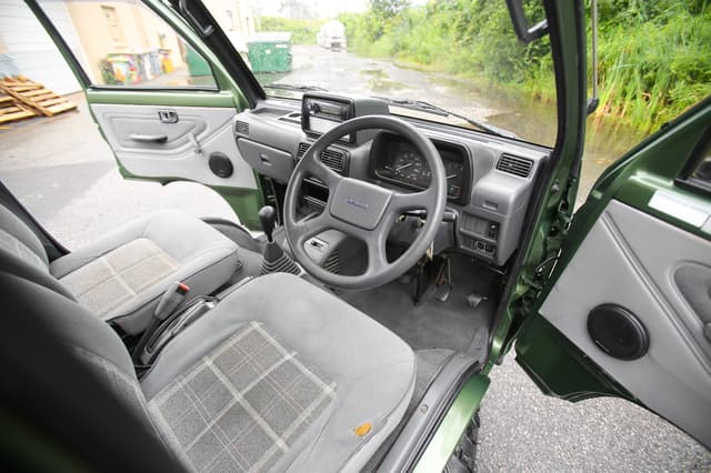 1991 Daihatsu Atrai JDM car for sale — photo 12 of 25