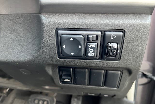 2008 Nissan Bluebird JDM car for sale — photo 18 of 25