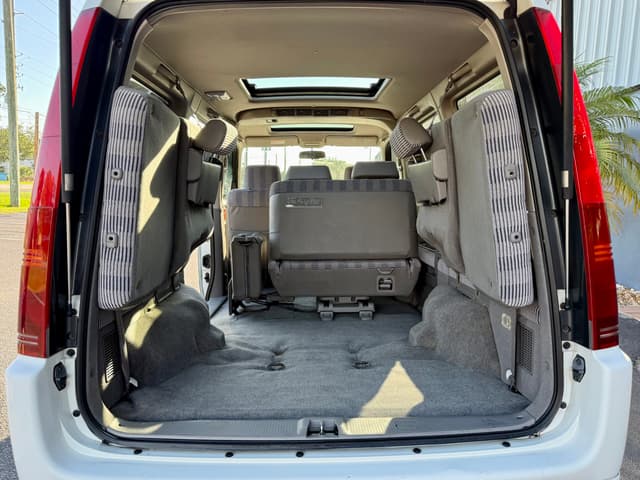 1997 Honda Stepwagon JDM car for sale — photo 20 of 22