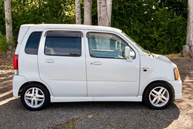 2001 Suzuki Wagon R JDM car for sale — photo 8 of 16