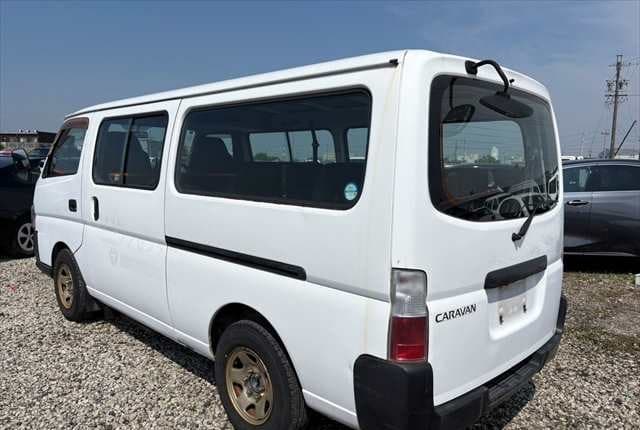 2007 Nissan Caravan JDM car for sale — photo 3 of 25