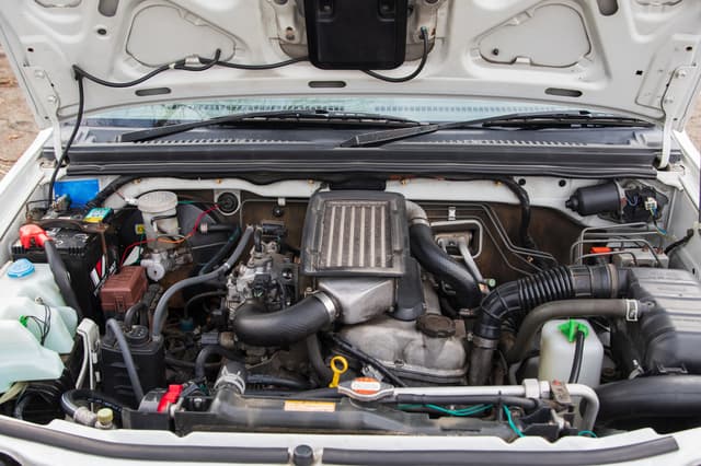 2000 Suzuki Jimny JDM car for sale — photo 12 of 14