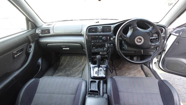 2000 Subaru Legacy JDM car for sale — photo 9 of 15