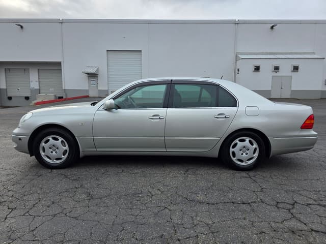 2001 Toyota Celsior JDM car for sale — photo 4 of 14