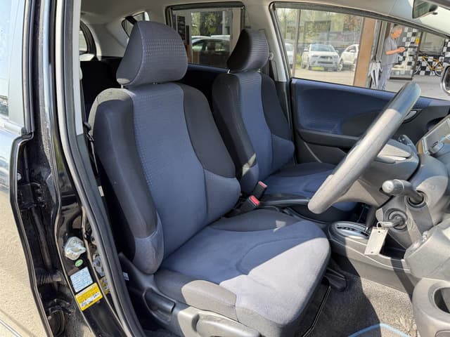 2010 Honda Fit JDM car for sale — photo 8 of 19