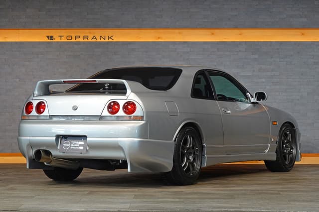 1995 Nissan Skyline JDM car for sale — photo 19 of 25
