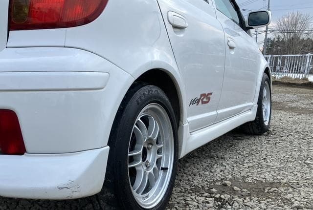 2003 Toyota Vitz JDM car for sale — photo 13 of 25