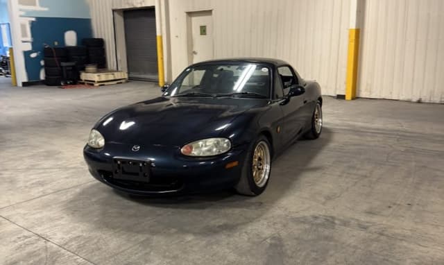 1998 Mazda Roadster (Eunos Roadster / MX-5) JDM car for sale — photo 21 of 25