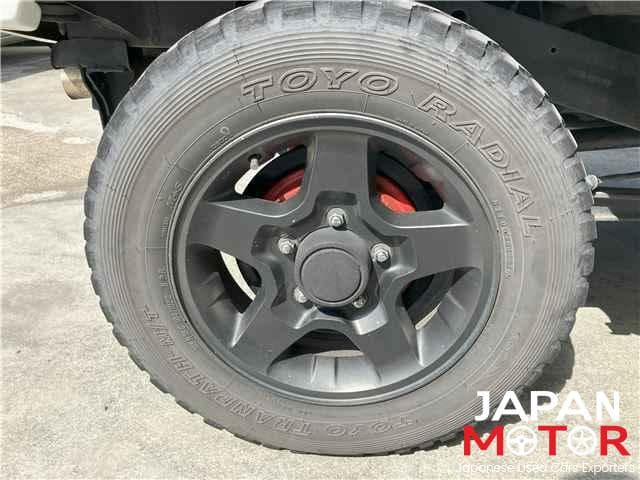1998 Suzuki Jimny JDM car for sale — photo 10 of 20