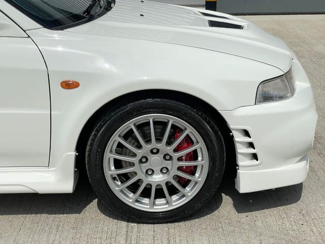 1999 Mitsubishi Lancer Evolution JDM car for sale — photo 18 of 25