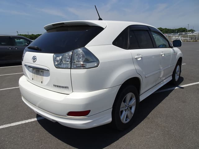2006 Toyota Harrier JDM car for sale — photo 5 of 10