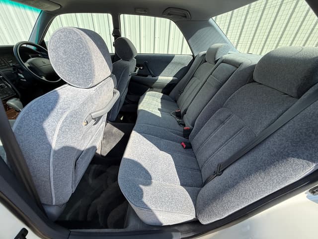 1996 Toyota Crown JDM car for sale — photo 13 of 20