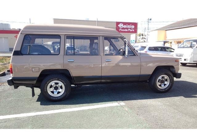1987 Nissan Safari JDM car for sale — photo 4 of 25